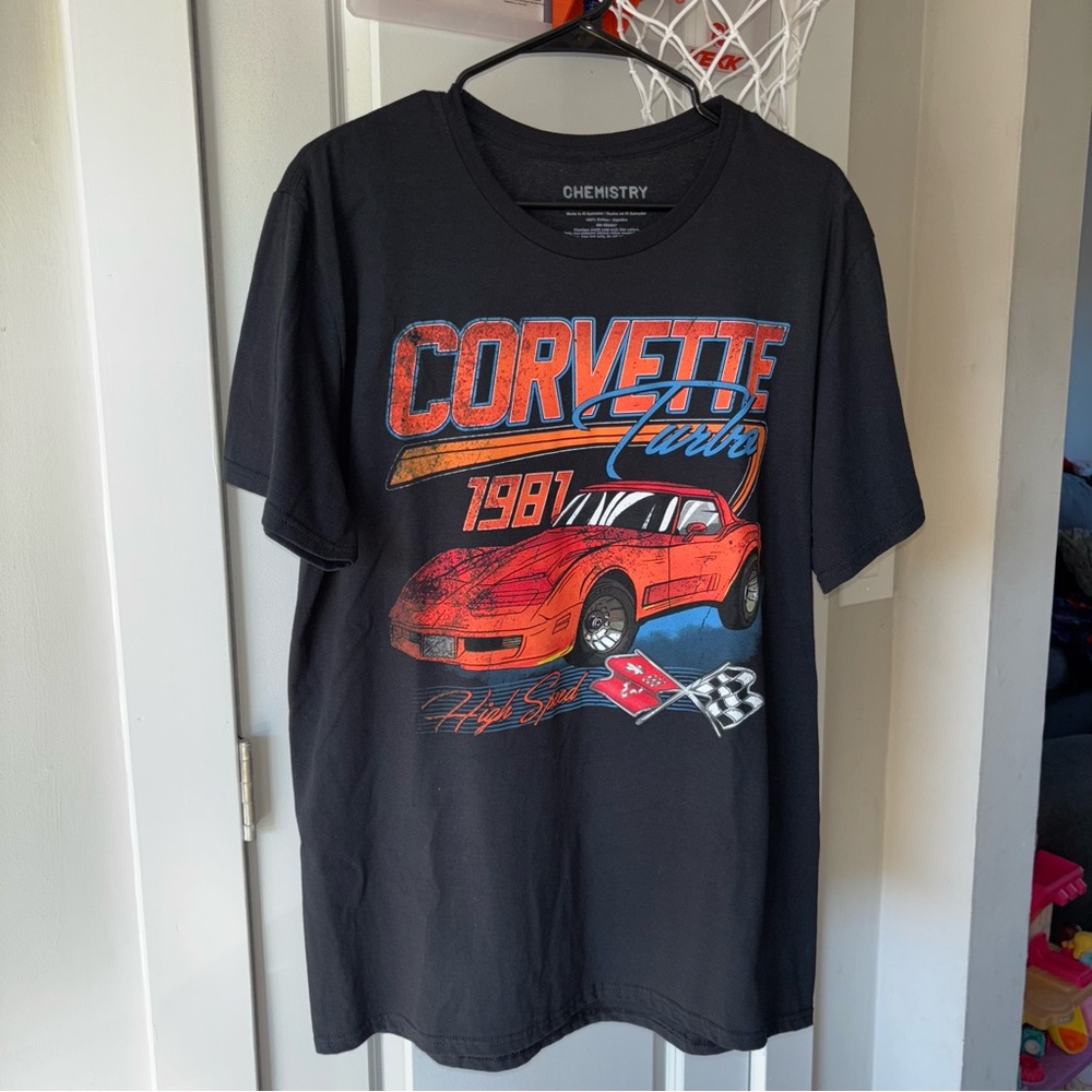 Chemistry Black Corvette Graphic T-Shirt Size L